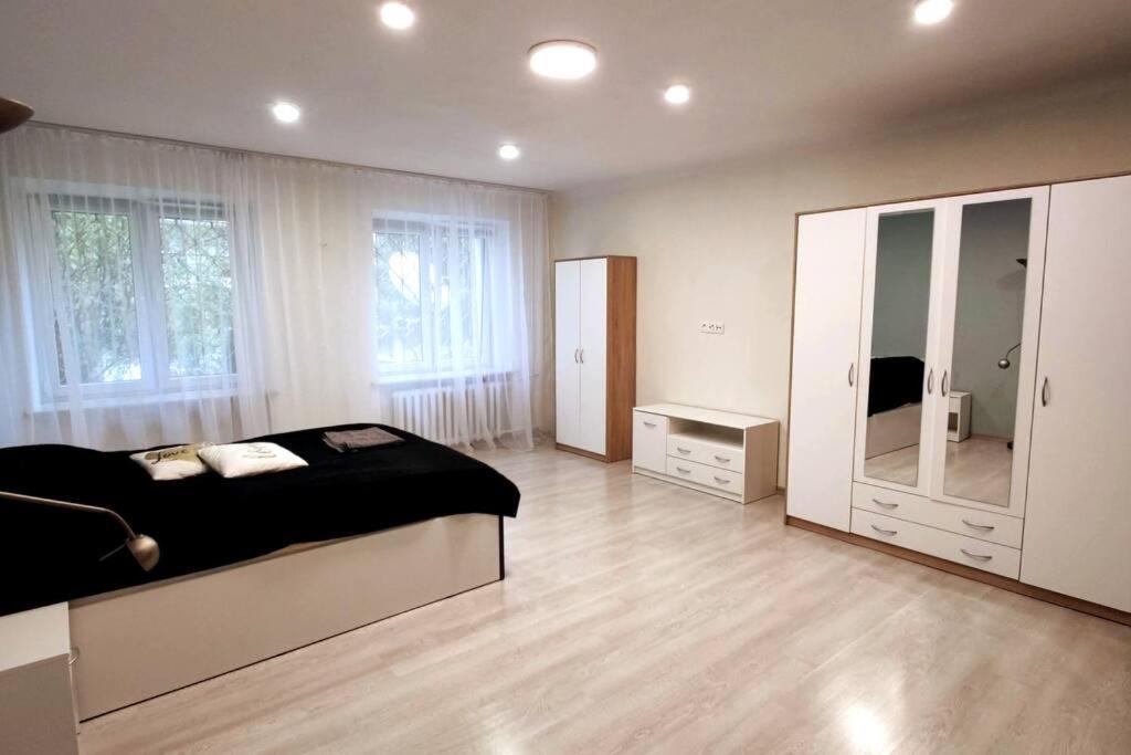 Two Room Apartment In A Prestigious Location Warsaw Exterior photo